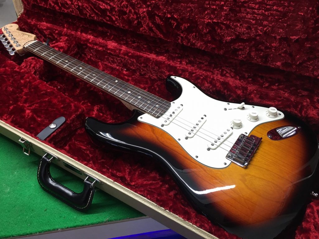 楽器】☆Fender Custom Shop Custom Deluxe Stratocaster 入荷しました ...
