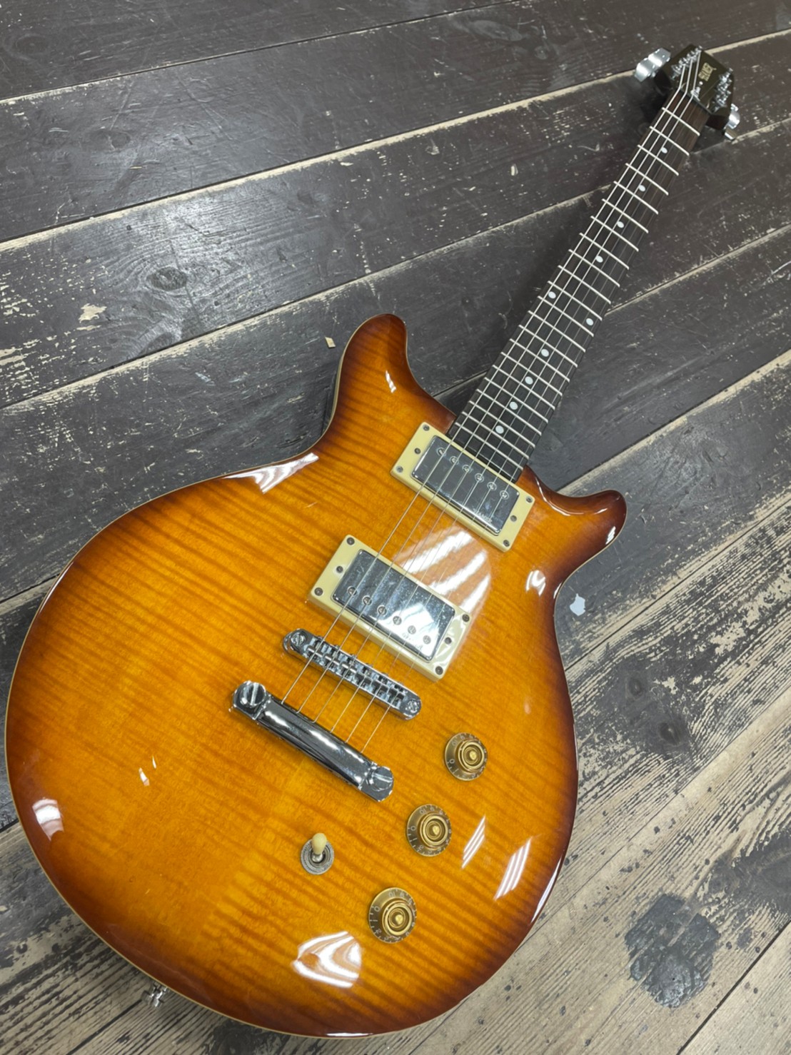 楽器】入荷・価格見直しました♪《Gibson USA SG Standard NB｜HAMER