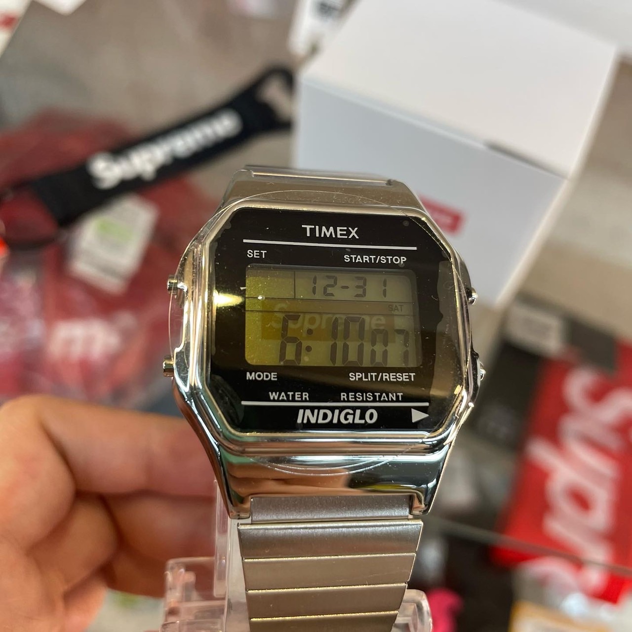 四日市日永店】☆[古着]〈Supreme×TIMEX 19AW Digital Watch〉入荷しま