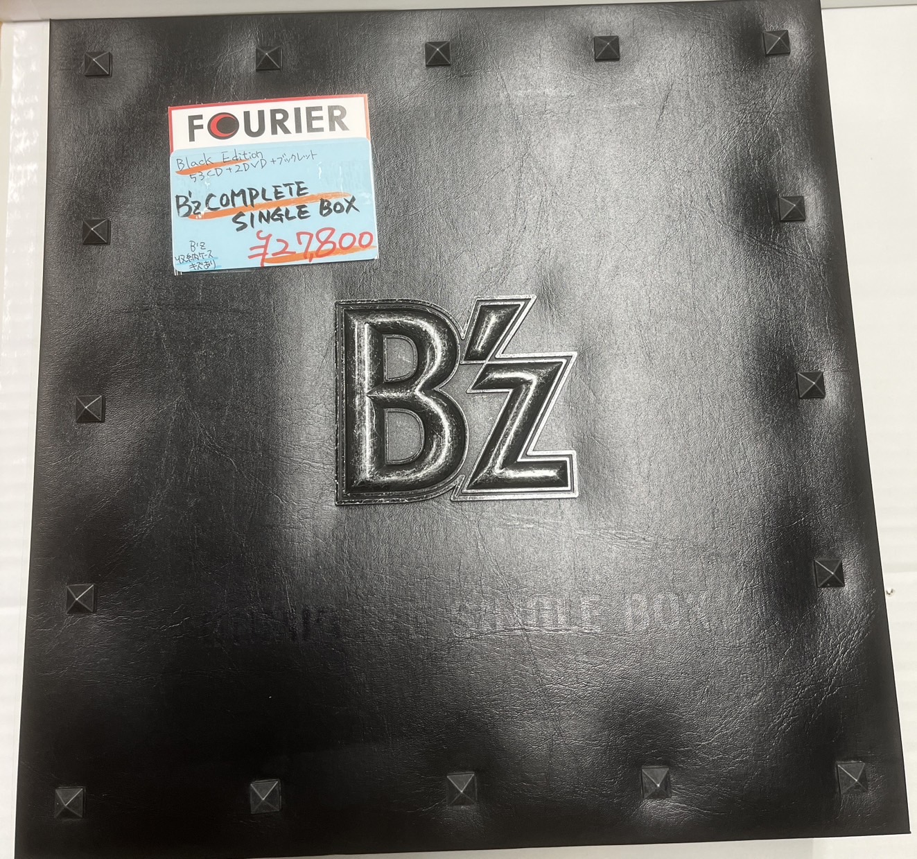 鈴鹿店】☆［CD］〈B'z「B'z COMPLETE SINGLE BOX」(Black Edition
