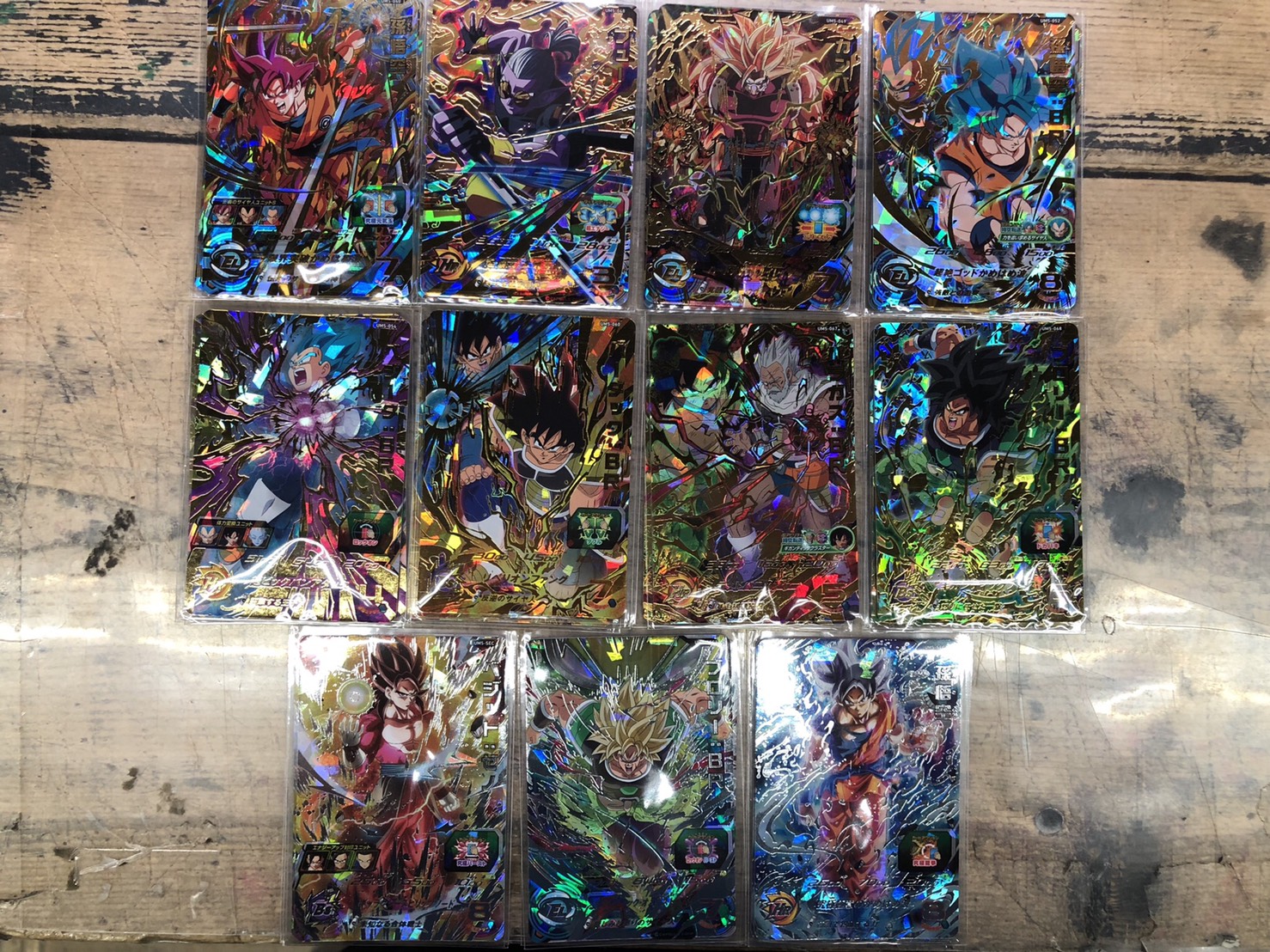 ドラゴンボールヒーローズ28枚まとめ売り スーパードラゴンボール