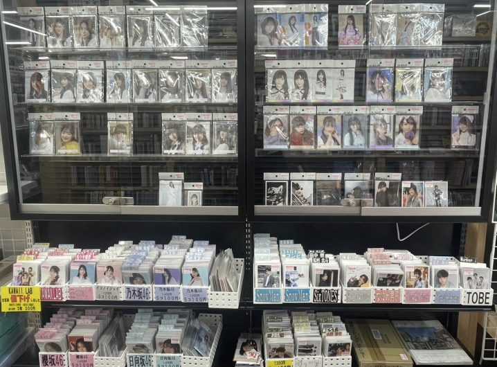 アイドル | 万代書店 山梨本店